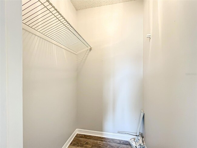 Building Photo - 5576 W Pine Cir