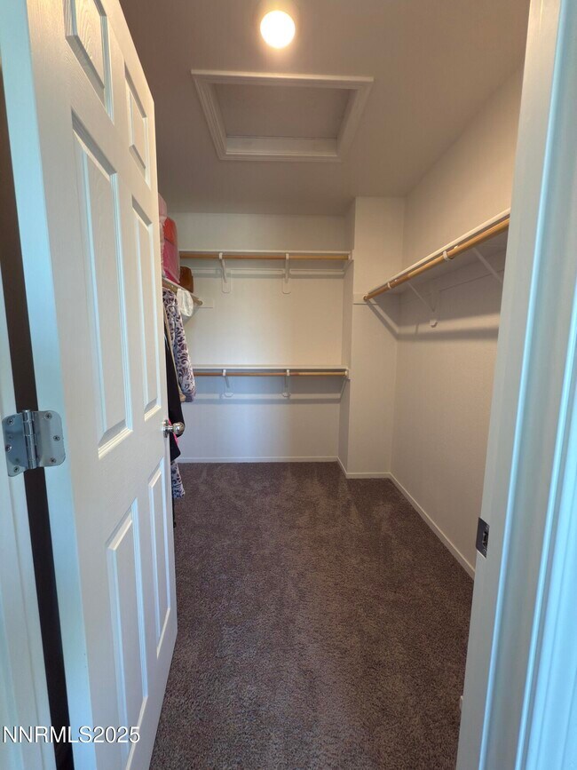 Building Photo - 9774 Silver Dollar Ln