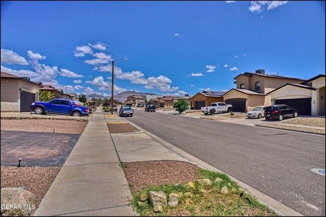 Building Photo - 452 Isaias Ave.