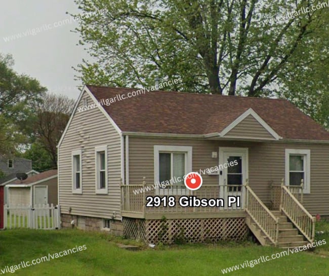 Building Photo - 2 Spacious Bedrooms • 1 Modern Bathroom + Rec Room home in Hammond, IN (Hessville Area)