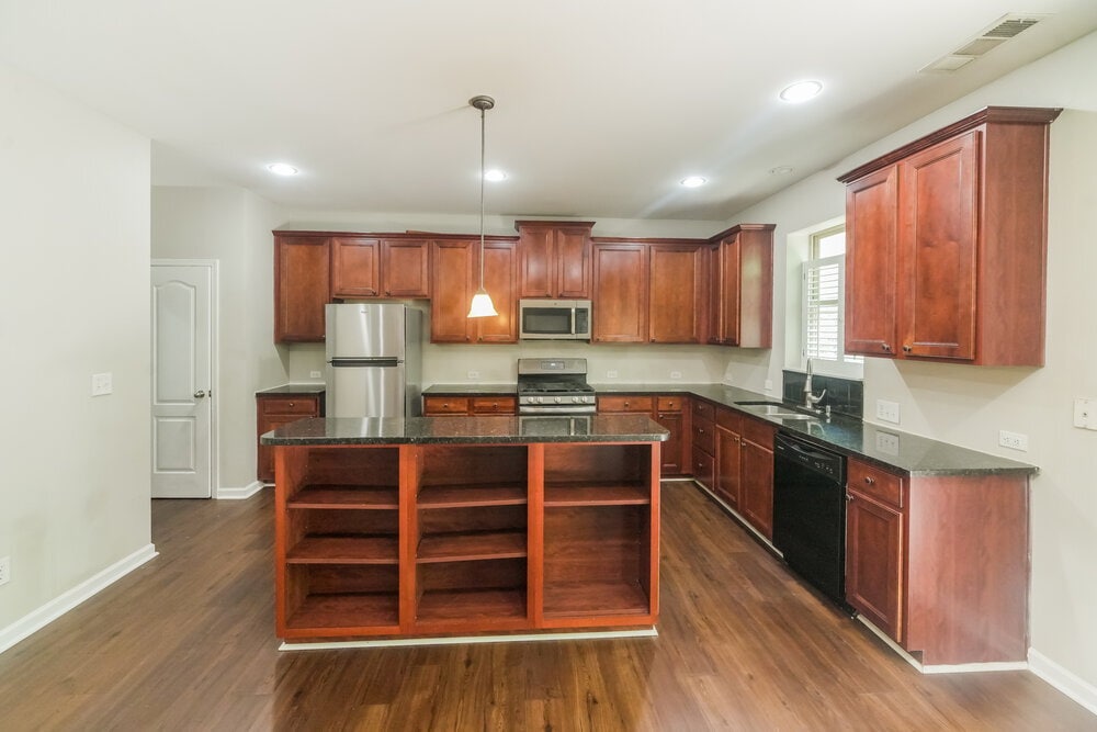 Building Photo - 4290 Rosehall Ct