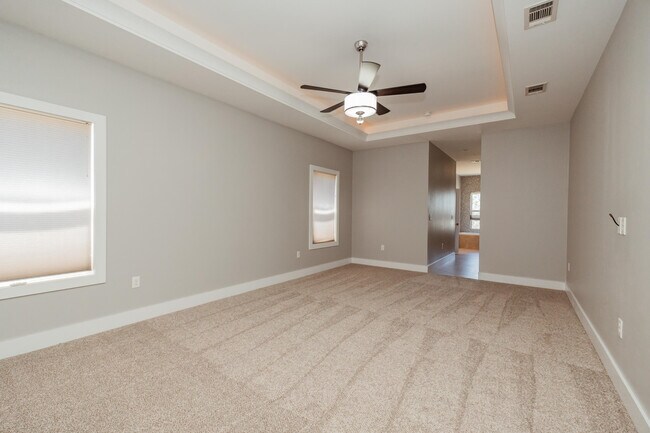 Building Photo - 133 Alicia Dr
