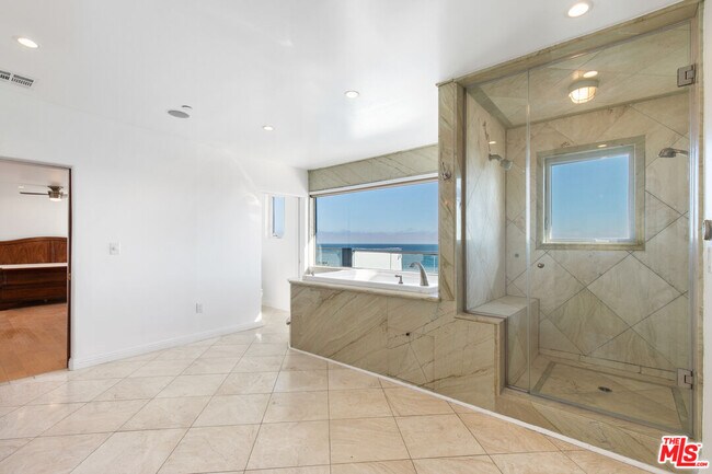 Building Photo - 17737 Porto Marina Way