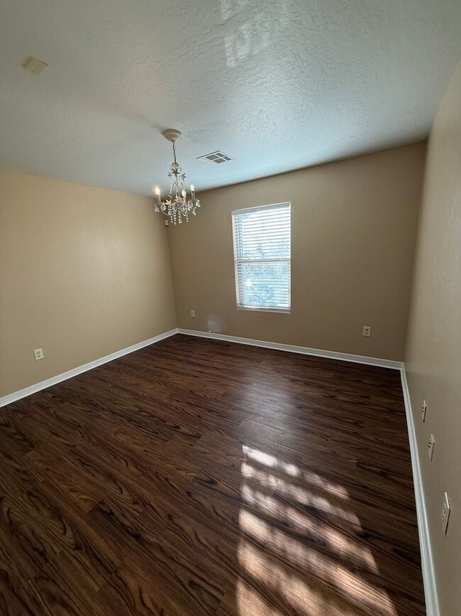 Building Photo - 2043 Villa Napoli Loop E