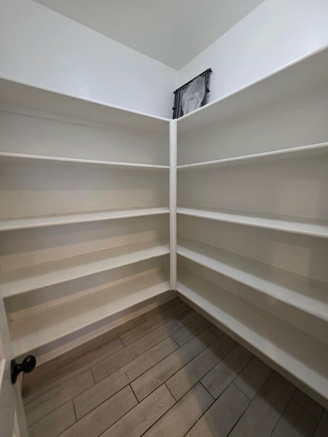 Building Photo - Great family home in Red Rock