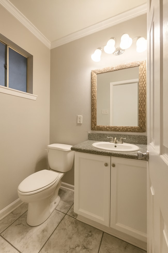Building Photo - 9644 Meadowdale Dr