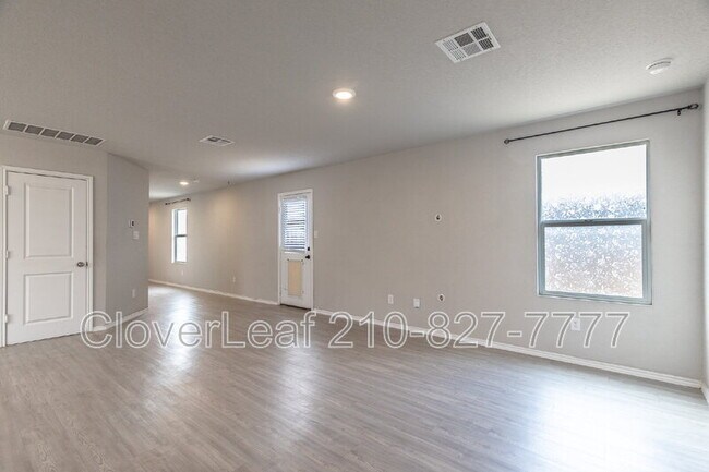 Building Photo - 547 Filibusters Trail