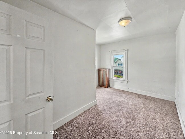 Building Photo - 1315 Farr St