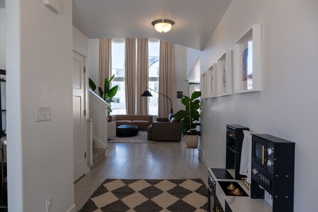 Building Photo - 14722 Canyon Wild Rd