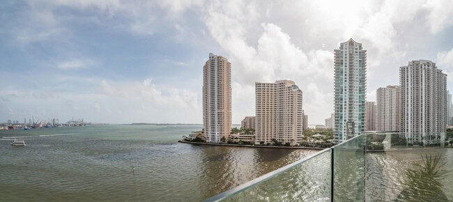 Building Photo - 335 S Biscayne Blvd