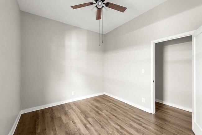 Building Photo - 361 Cameron St SE