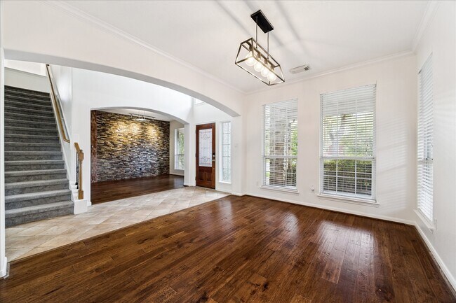 Building Photo - 23814 Seventh Heaven