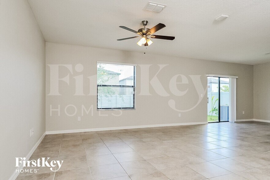 Building Photo - 12702 Hampton Hill Dr