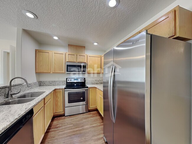 Building Photo - 1029 W Honker Dr