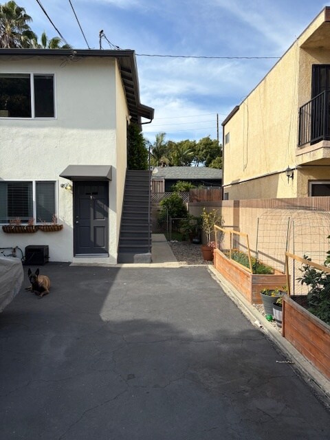 Building Photo - 2421 Carnegie Ln