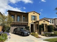 Building Photo - $1000 OFF FIRST MONTH! Gorgeous 4 bed 3 bath in the desired Portola Springs
