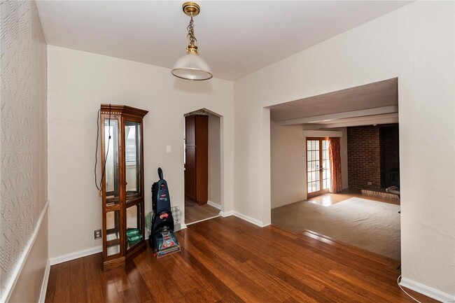Building Photo - 9901 Arthur Ln