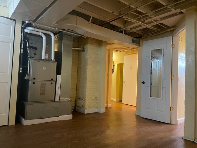 Building Photo - 109 Lathrop St