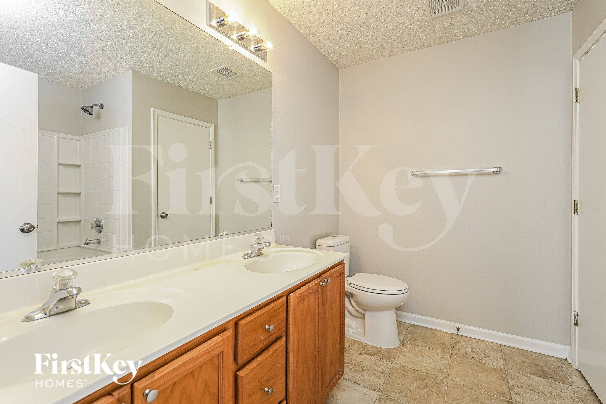 Building Photo - 2645 Ninfield Dr