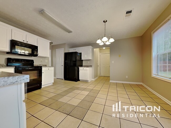 Building Photo - 3362 Kittery Dr SW
