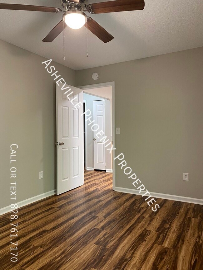 Building Photo - 456 Reems Creek Rd