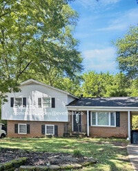 Building Photo - 1109 Woodhaven Dr