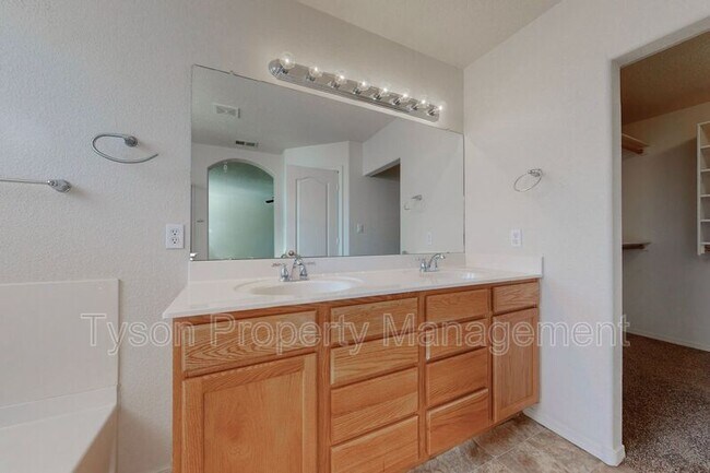 Building Photo - 8028 Pony Hills Pl NW