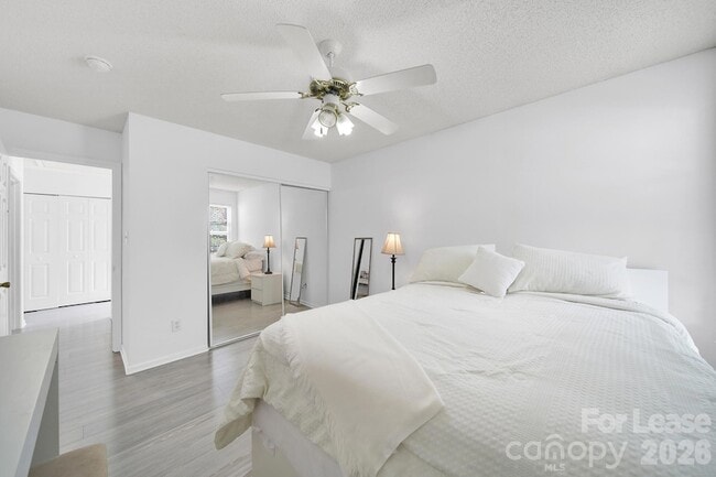 Building Photo - 10541 Haddington Dr