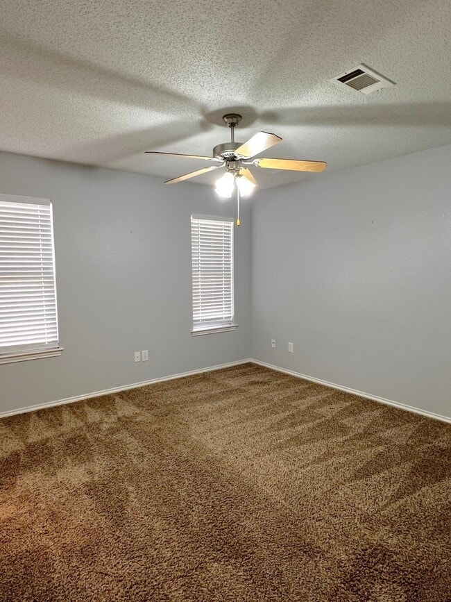 Building Photo - 3111 109th St