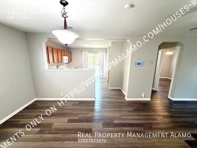 Building Photo - 12523 Avens Arbor