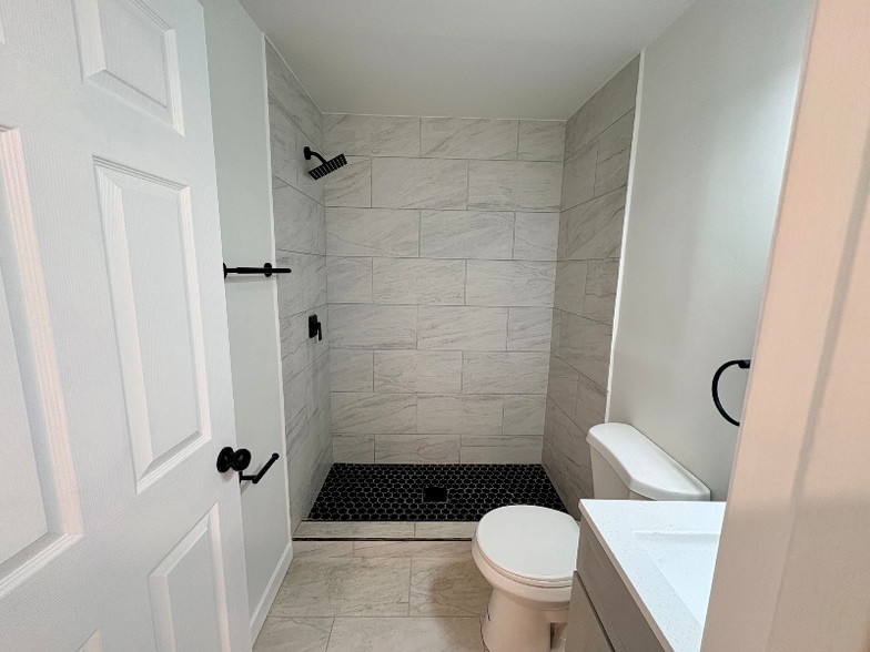 Building Photo - 115 Crawford Ave