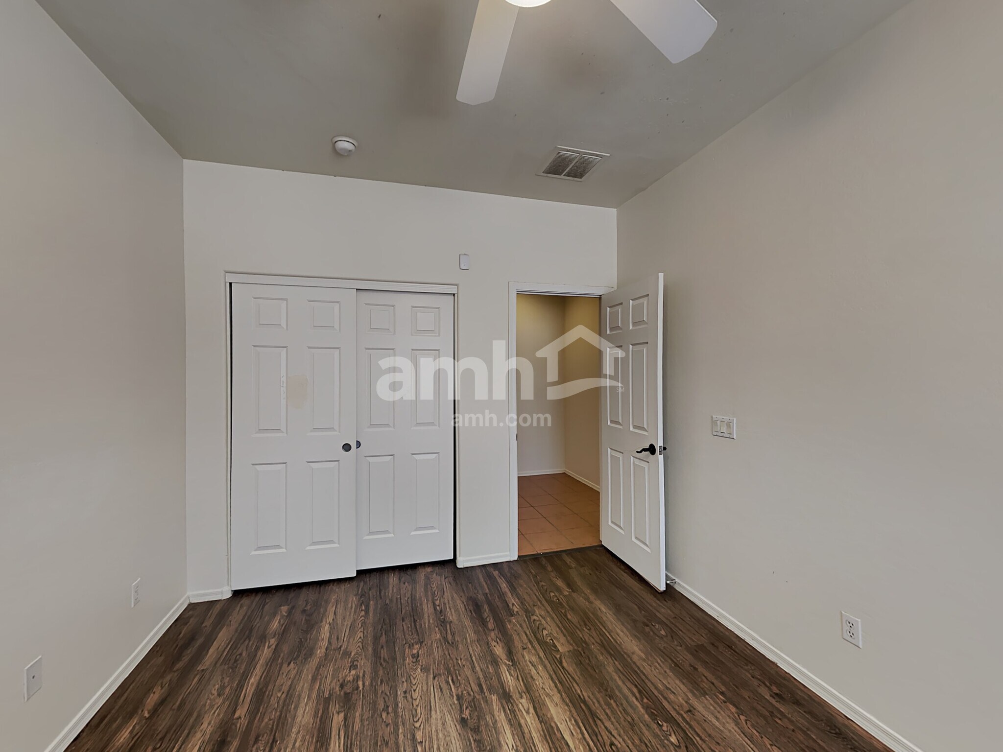 Building Photo - 6614 S 68th Ave