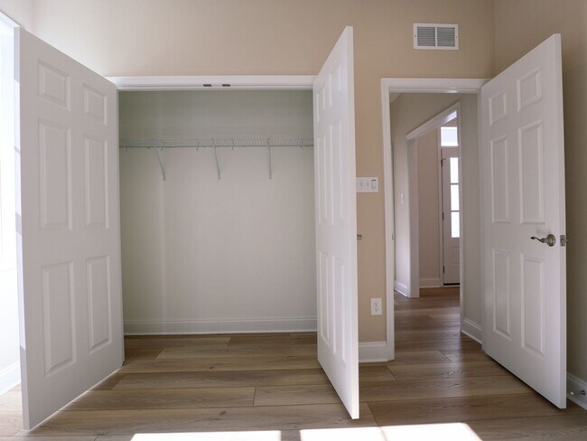 Building Photo - Luxury New Build in RounTrey – 4 Bed, 3 Ba...