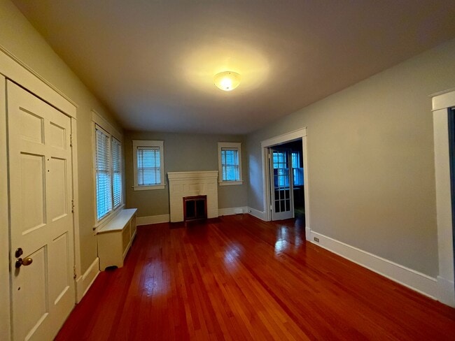 Building Photo - South Roanoke Charm!