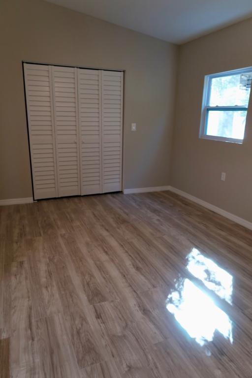 Building Photo - 410 Suwanee Dr