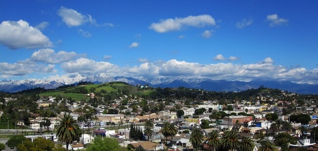 Building Photo - 4760 Templeton St