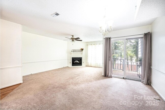 Building Photo - 617 College Ave SW