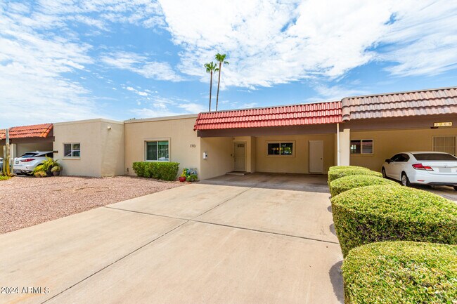 Building Photo - 7713 E Vista Dr
