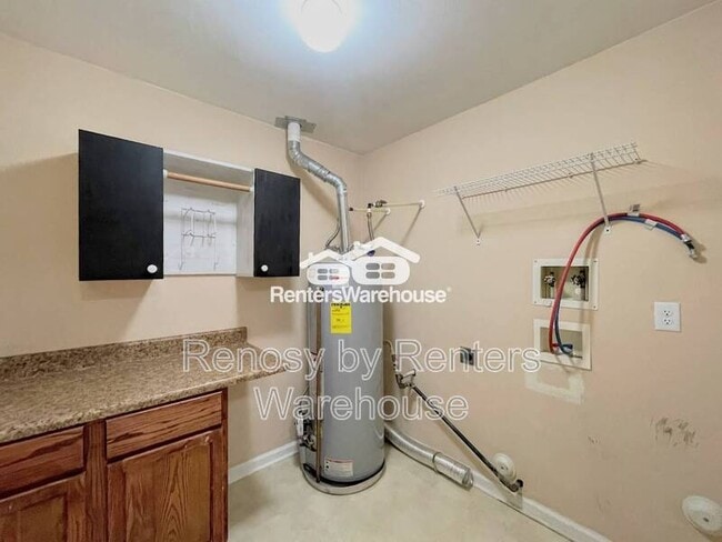 Building Photo - 171 Graystone Trce