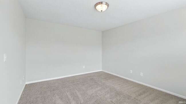 Building Photo - 422 Heyford Ct