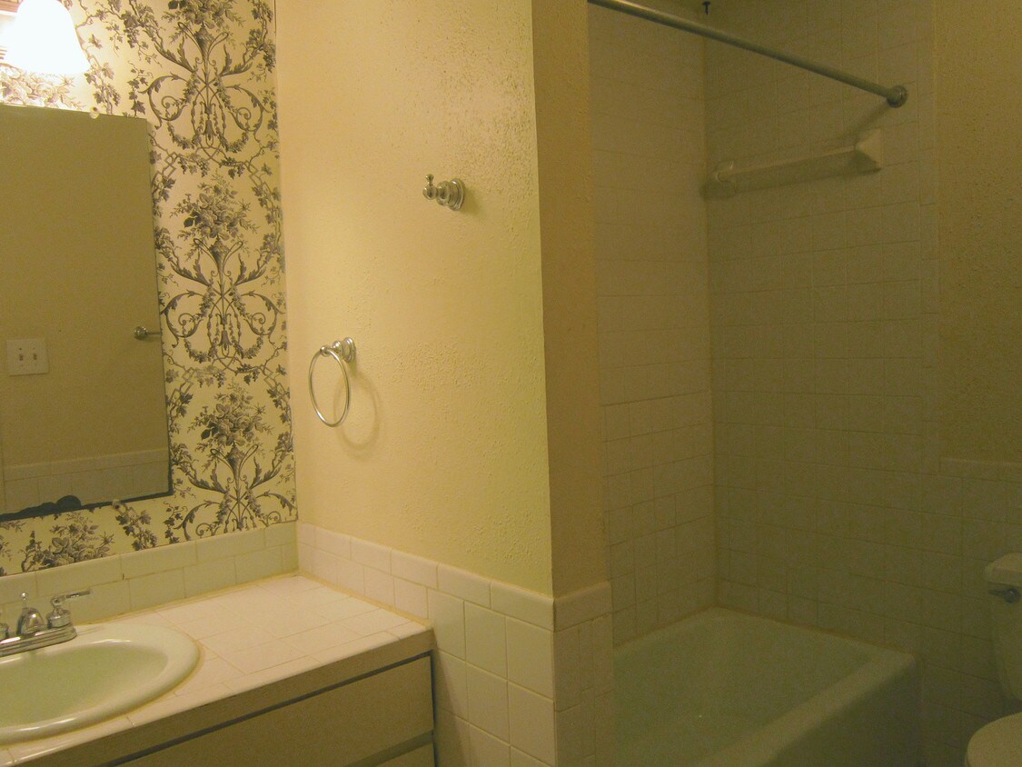 Westchester Square Monroe La Apartment Finder