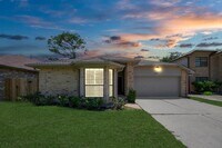Building Photo - 12407 Meadow Ridge Dr