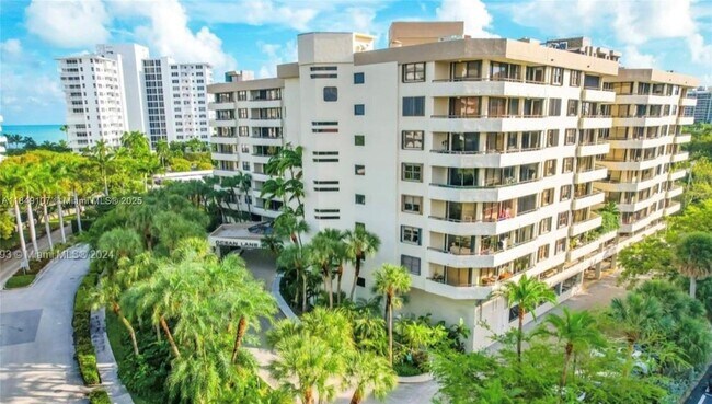 Building Photo - 170 Ocean Ln Dr