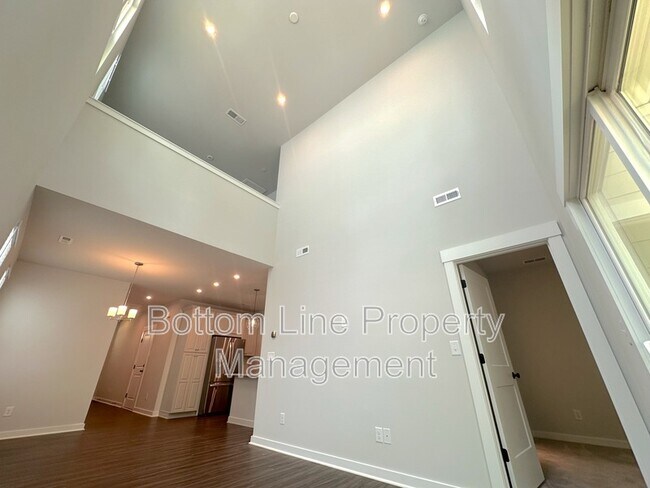 Building Photo - 3348 Finchborough Ct