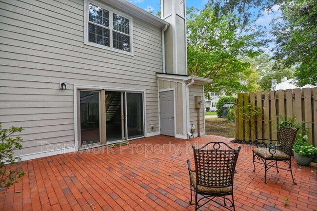 Building Photo - 1163 Monaco Dr