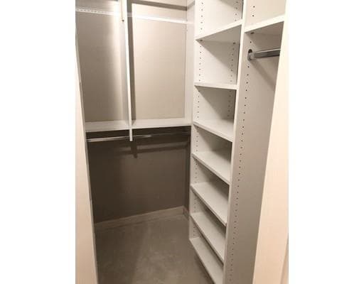 Building Photo - 461 Beacon St
