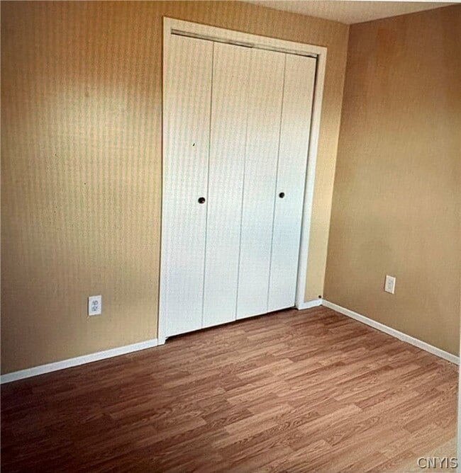 Building Photo - 8050 Lucas Dr