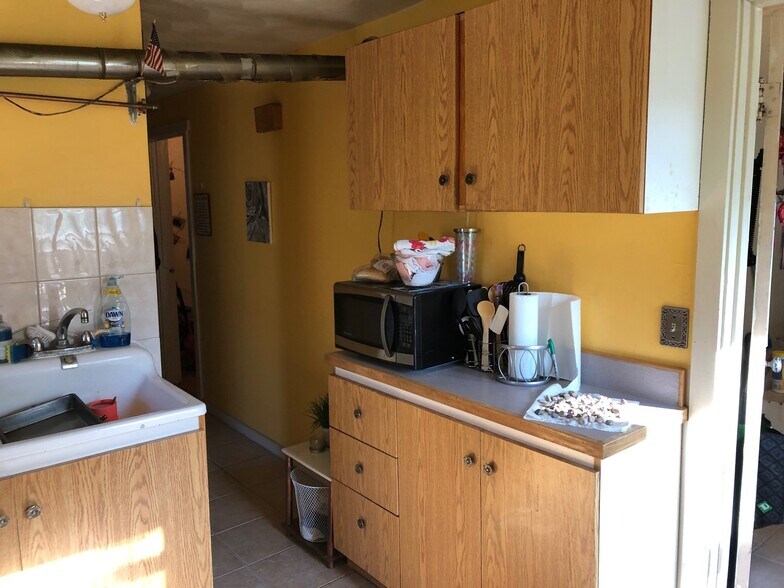 Building Photo - 904 Ackerman Ave