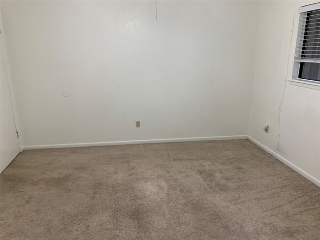 Building Photo - 222 Lemonwood Dr