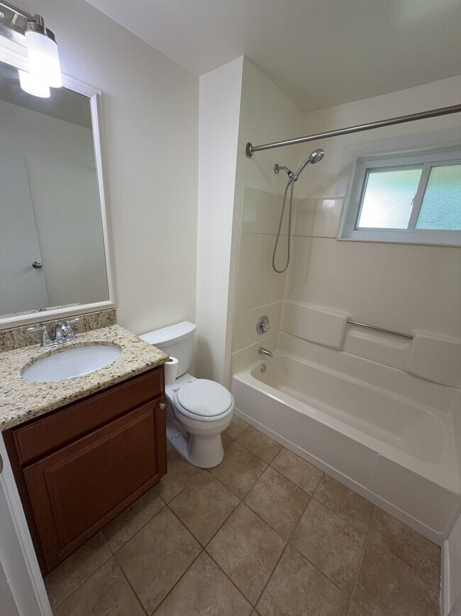 Building Photo - 8221 Sunburst Dr